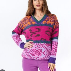 ESQUALO MUTLI COLOR SWEATER  SIZE X SMALL ( CAN FIT MEDIUM)